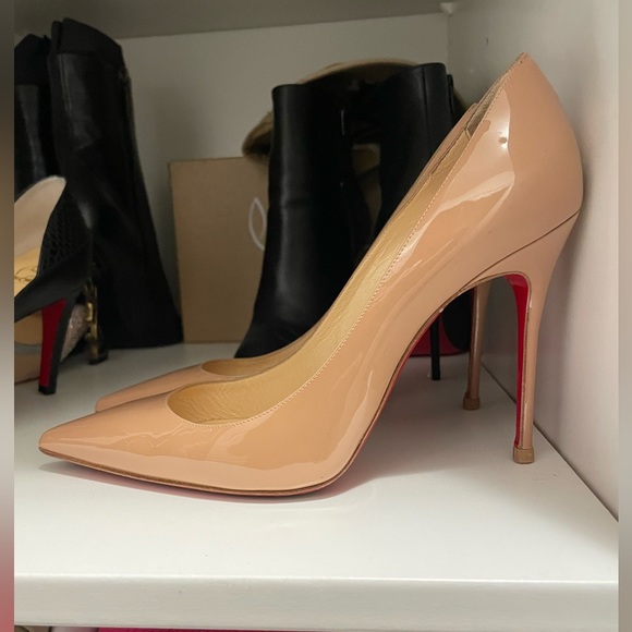 ❌SOLD❌Christian Louboutin DECOLLETE 554 100 Patent 8.5 nude - Picture 5 of 8